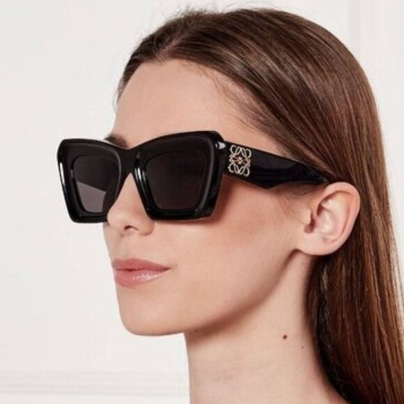 NEW LOEWE SUNGLASSES WOMEN CAT EYE EYEWEAR LW40145I 01A - Picture 1 of 4